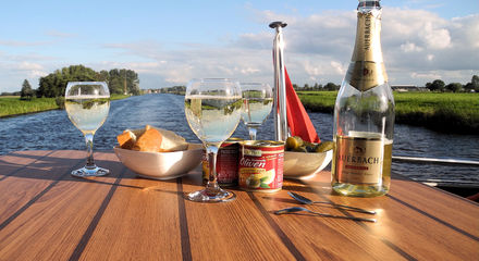 La Dolce Vita - kurz vor Echtenerbrug.JPG