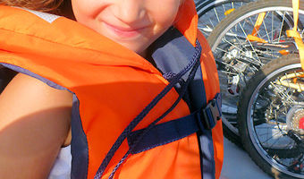 Bei Yachts4U können Sie auch Rettungswesten mieten