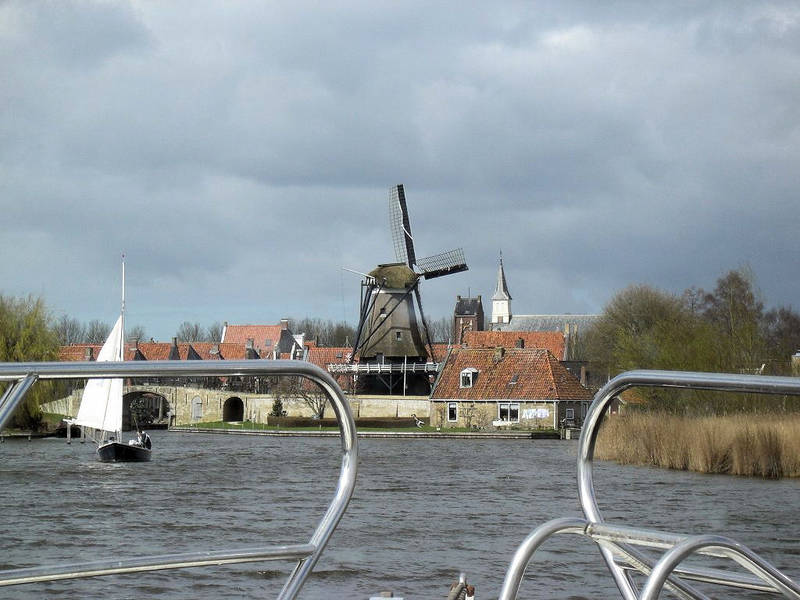 Sloten in Friesland: Das Ortsbild wird durch Festungsmauern geprägt