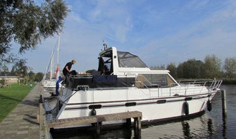 Am späten Nachmittag legten wir in Sloten an