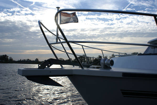 yachts4u-yachtcharter-reisverslag-friesland-naar-overijssel-punt-van-de-boot.jpg