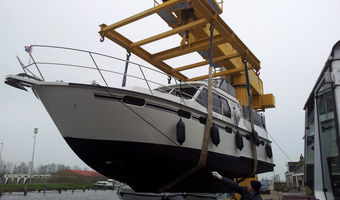 Doch jedes Jahr wieder beeindruckend, so eine Yacht in der Luft hängen zu sehen