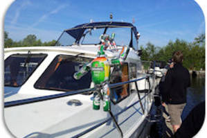 Der Bierdosen Bootshund: Frieda