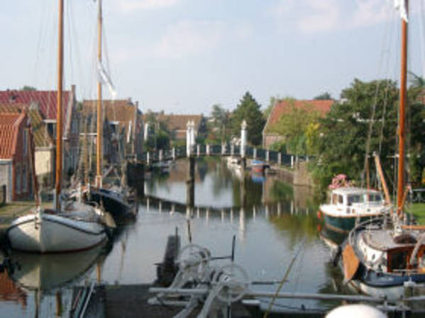 Besonders schön fanden wir die Außen Dusche, die Vesta ist gut ausgestattet