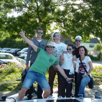 Wie ein Motorboot mieten? Sie mieteten eines unserer Boote online