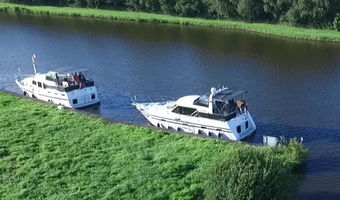 Wo kann ich so ein schönes Boot mieten?