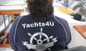 Selbstentworfene Yachts4U Pullover von unseren Gästen