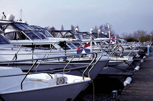 Heimathafen Yachts4U Yachtcharter in Friesland