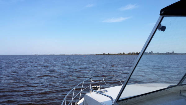 VESTA kurz vor Lauwersoog bei strahlendem Sonnenschein.jpg