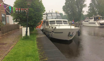 „Klein-Emma-Laden“, mit eigenem Anlegesteg