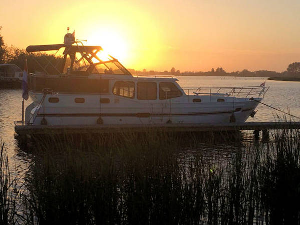 Ein wunderschöner Sonnenuntergang und ein Abendessen auf der „Novia“ Image11.jpg