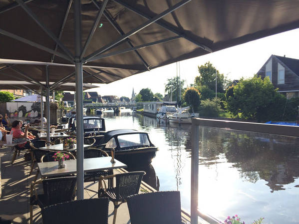 auf der Uferterrasse einen ganz leckeren frischen Zander zu genießen. Image16.jpg