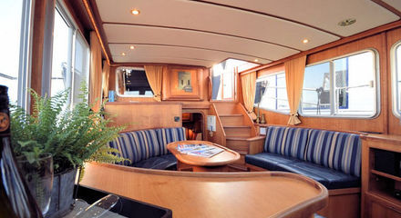 Samen genieten aan boord van een mooi jacht.jpg