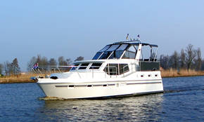 21- Motorboot Lucia in Holland mieten.jpg