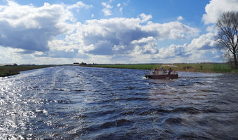 Wenn Sie durch die Niederlande fahren, ist es, als ob Sie in einem lebenden Gemälde von Van Ruisdael gelandet sind
