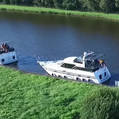 Ein schönes Motorboot mieten in den Niederlanden.jpg