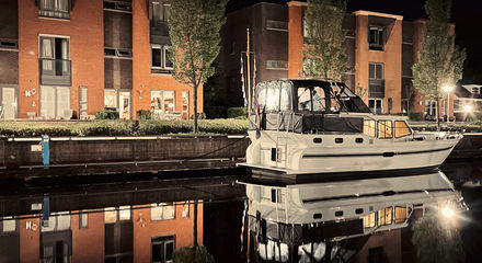 hausbooturlaub-Ein Hausboot mit Sicherheiten mieten.jpg