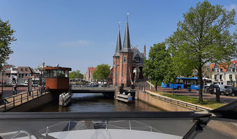 Mit dem Boot ins Stadtzentrum