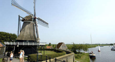 Friesischen Städte Bootsfahrt.jpg