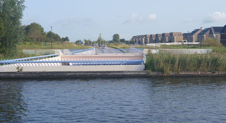 Aquadukt von einem Boot von Yachts4U aus gesehen.jpg