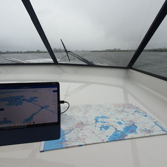 Digitale und Papierkarte