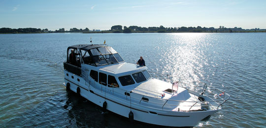 Die Julia im Gegenlicht in Holland.jpg