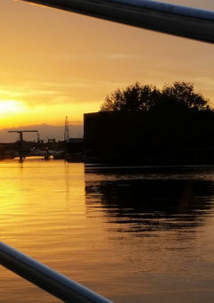 'Ich suche einen guten Yachtcharter in Holland'